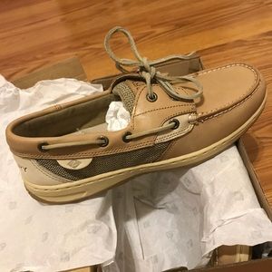 NWT Women’s Sperrys